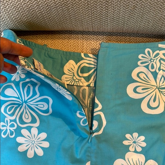 White Stag Blue and White Skort with Floral Design - Picture 5 of 8